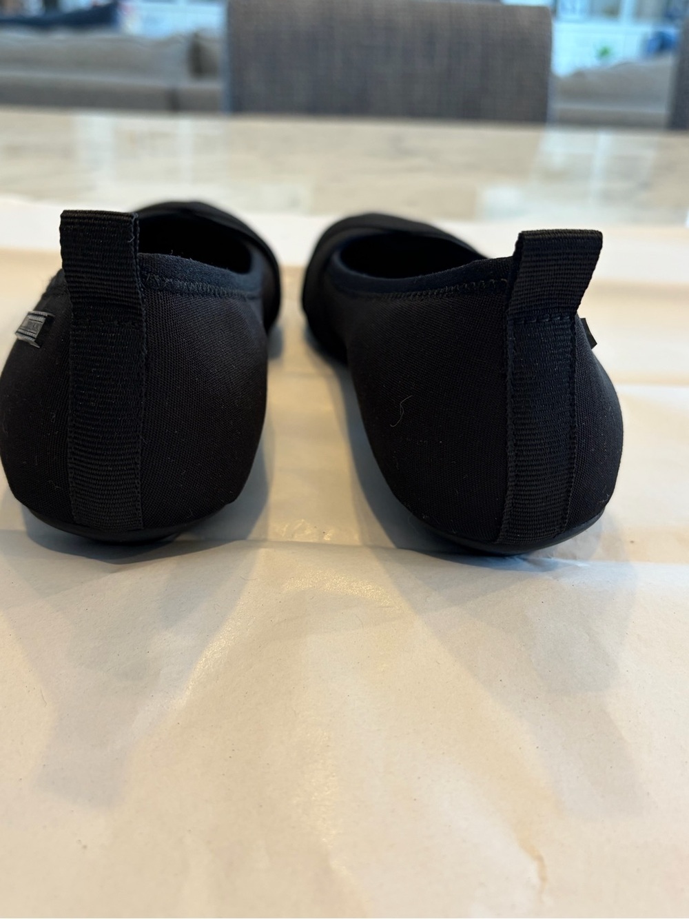 Anne Klein Black Pointed Toe iFlex Flats - Picture 5 of 6